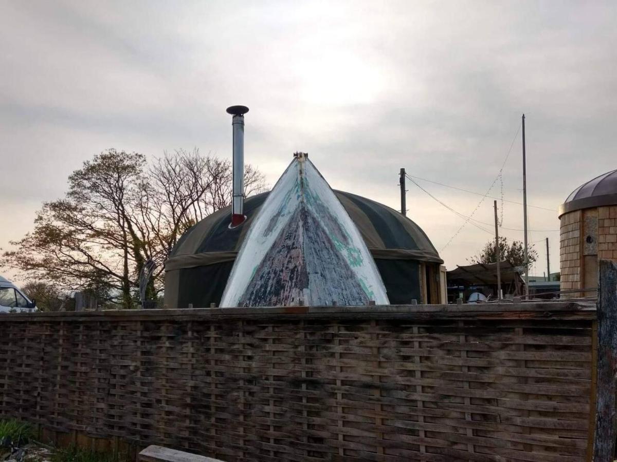 Bembridge Harbour Yurt - Log Burner - Wifi 빌라 외부 사진