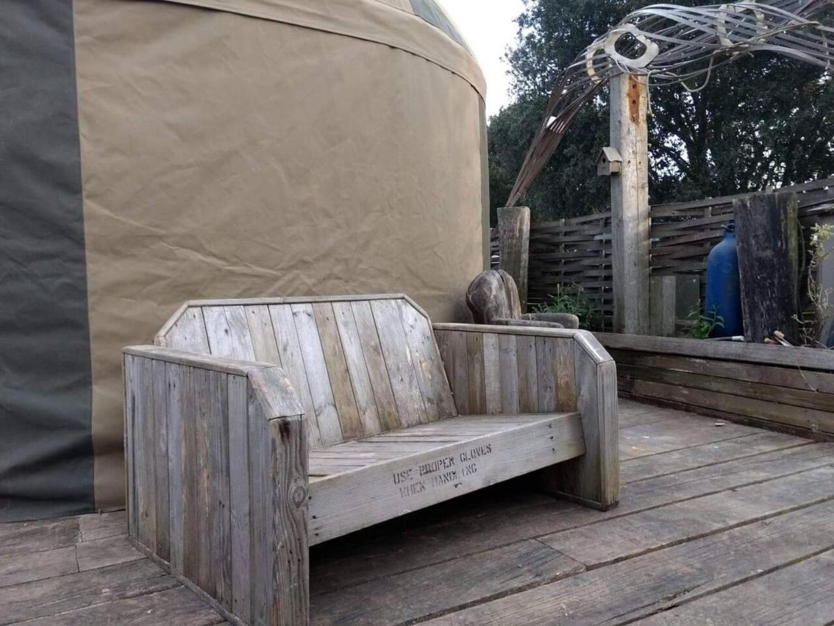 Bembridge Harbour Yurt - Log Burner - Wifi 빌라 외부 사진