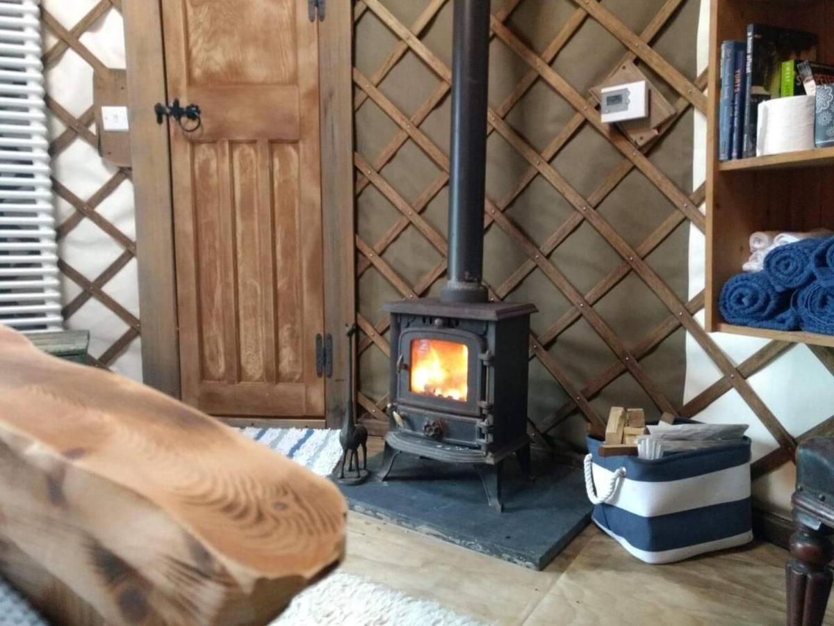 Bembridge Harbour Yurt - Log Burner - Wifi 빌라 외부 사진