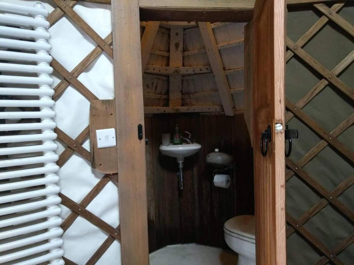 Bembridge Harbour Yurt - Log Burner - Wifi 빌라 외부 사진